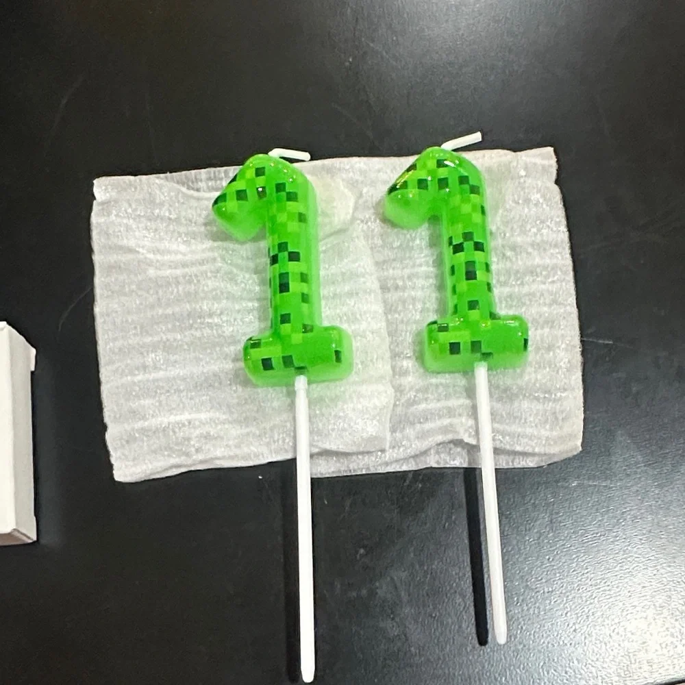 Green Pixelated Number 11 Cake Toppers Minecraft custom candles